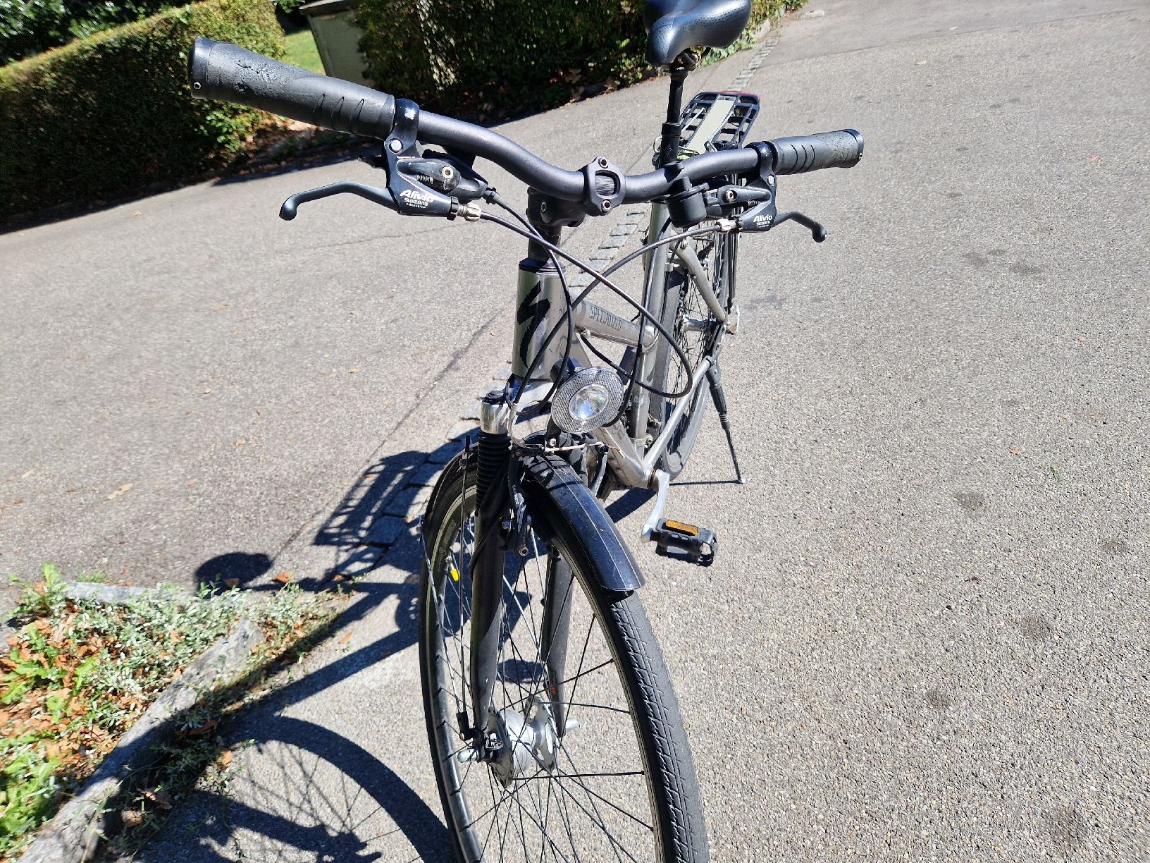Specialized Biciclette: Specialized Globe city bike (last chance before I donate it) – Difettoso da Liebefeld venduto da and_j52z 2