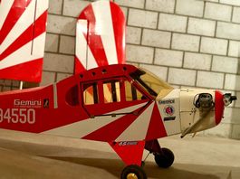 Modellflugzeug - Piper Super Cub - Viertaktmotor