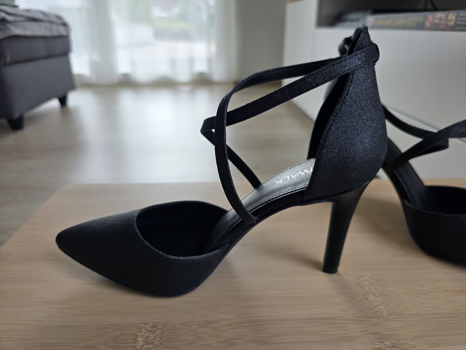 Dosenbach Chaussures femmes: Catwalk Pumps Gr. 39 – Neuf (Voir description) à Rothenthurm par yvo_zq6v 4