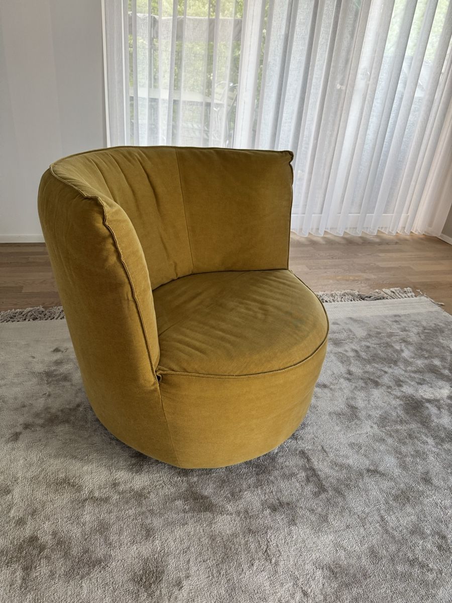 Poltrone: Sessel Designer Bullfrog – Usato da Winterthur venduto da VigoL