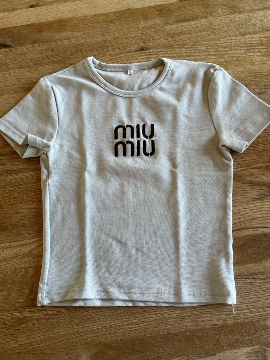 T-shirt: T-Shirt grau – Usato da Freidorf TG venduto da ibipatria