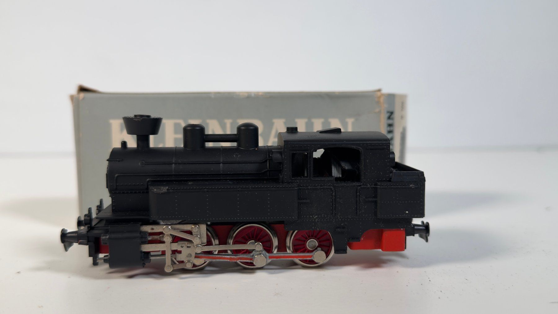 Kleinbahn Modellini di ferrovie: Kleinbahn H0: Dampflok D 120, mit Licht, DC-analog – Usato da Zürich venduto da Hedwig-steig 6