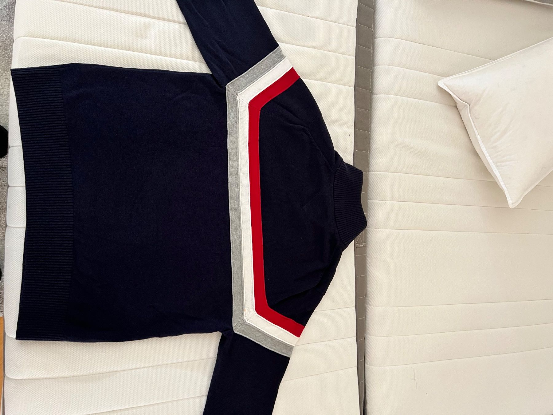 Tommy Hilfiger Maglioni & Felpe: Tommy Hilfiger Sweater - Like New – Nuovo (secondo la descrizione) da Zürich venduto da and_y8dy 1
