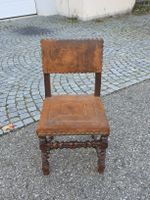 Antiker Stuhl mit Lederbezug Holz gedrechselt gebraucht