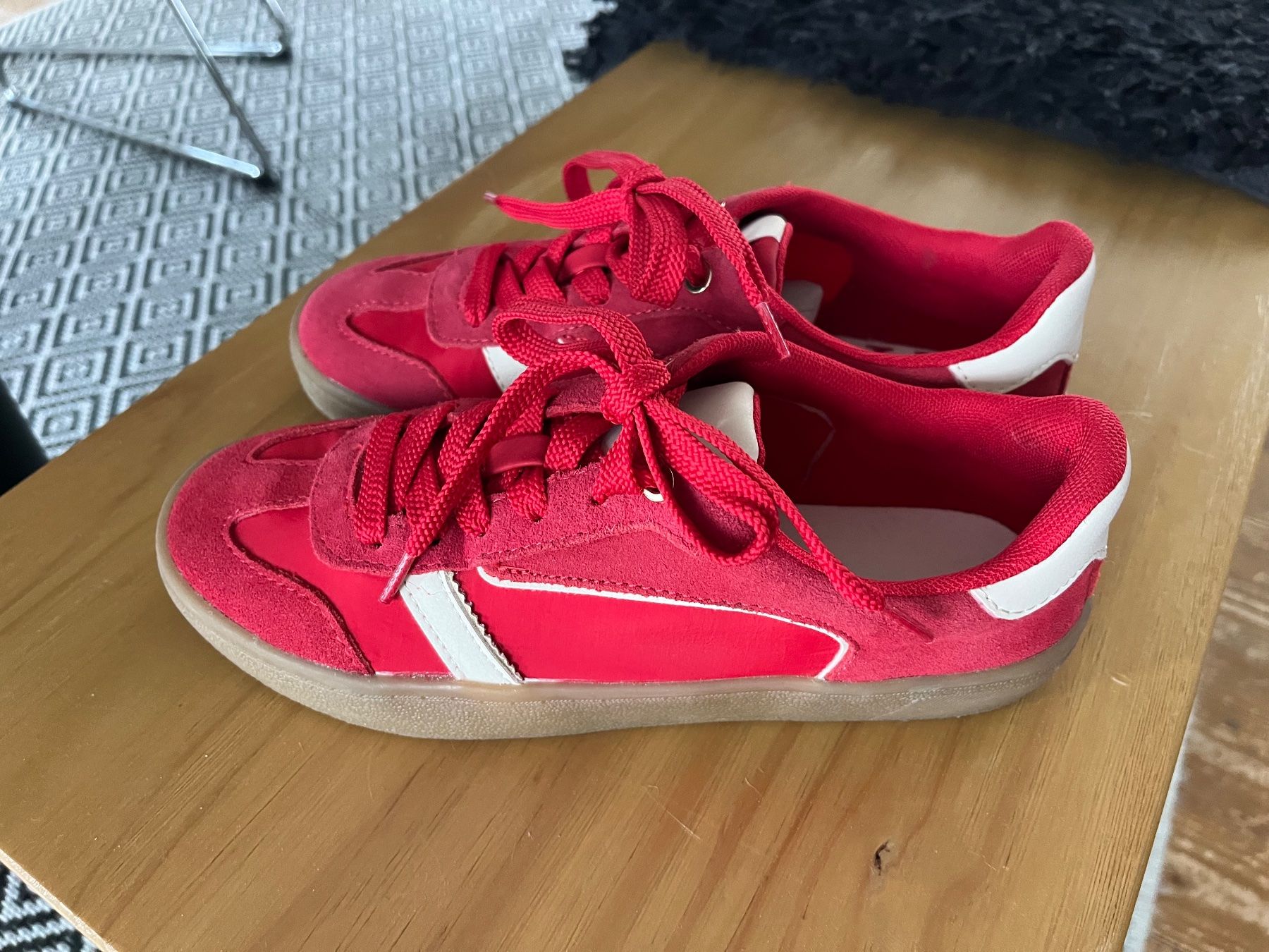 Stradivarius Scarpe da donna: Sneaker Stradivarius – Usato da Berneck venduto da flokati01
