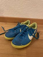Nike Sportschuhe 33