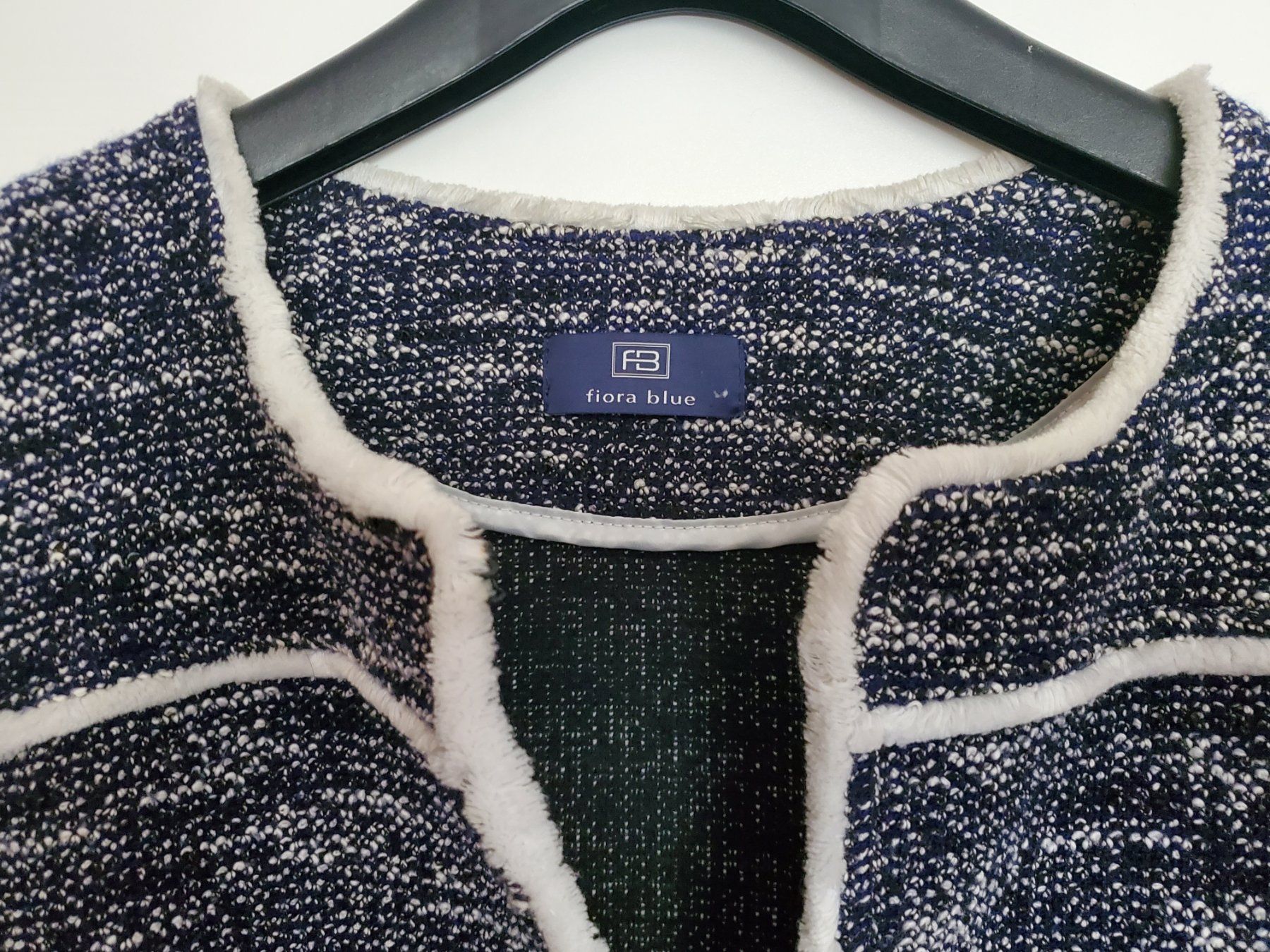 Giacche: Fiora Blue Cardigan mit Taschen – Usato da Winkel venduto da Shereina 3