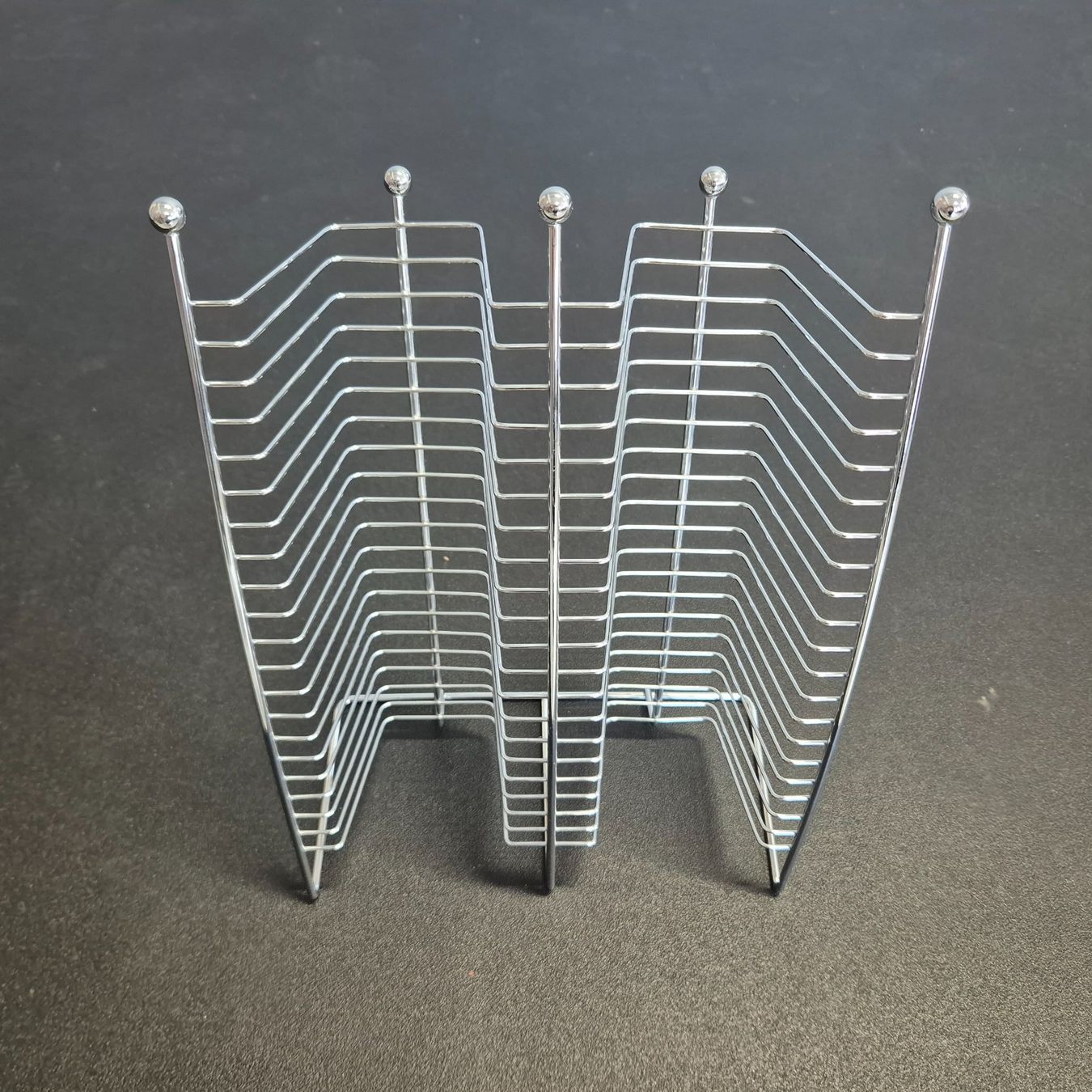 Scaffali: CD-Ständer CD-Regal Metall Chrom Tisch- Regal 40 CD – Usato da Nottwil venduto da Wondewa-Shop 5