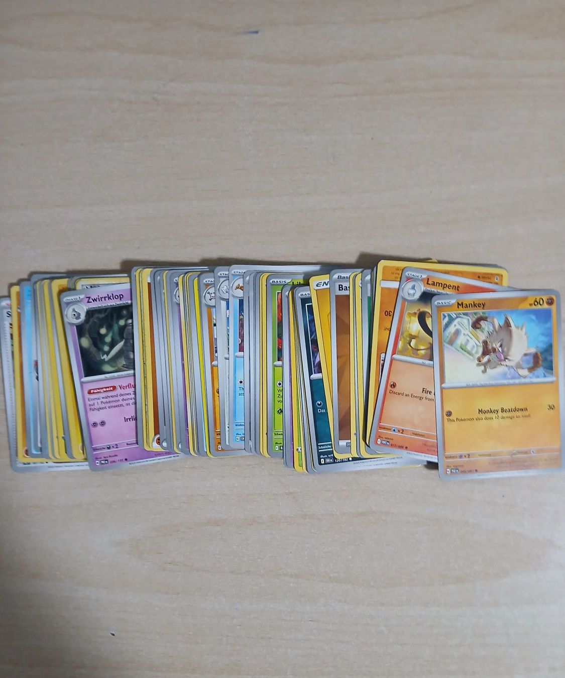 Cartoline: 100x Stück verschiedene Pokemon Karten – Usato da St. Gallen venduto da mah_c2qp 1
