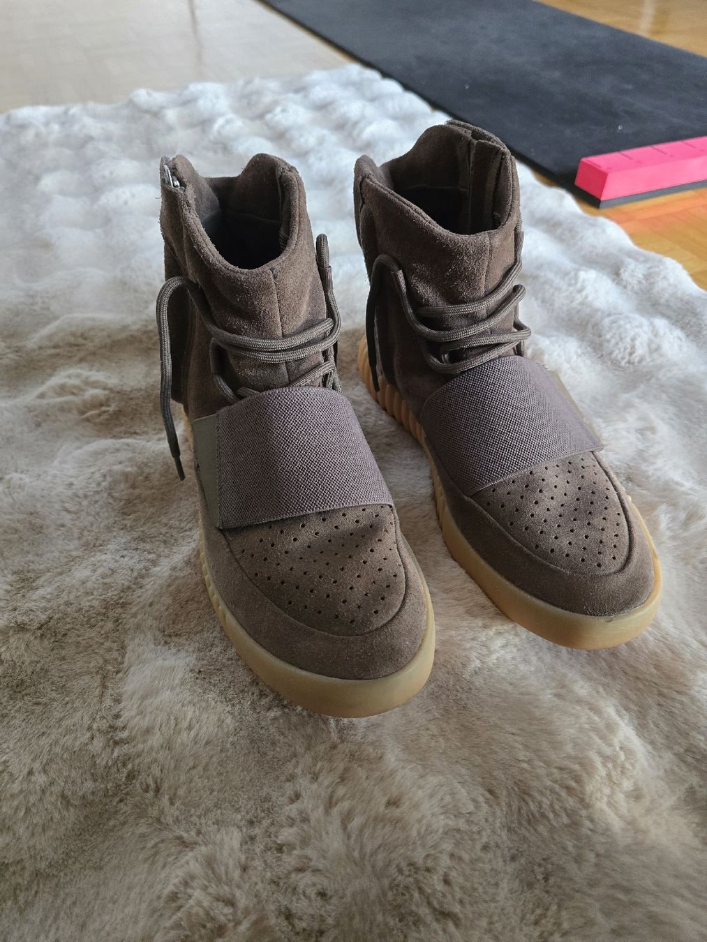 Adidas Scarpe da uomo: Yeezy Boost 750 – Usato da Pfaffnau venduto da Marcoo96 1