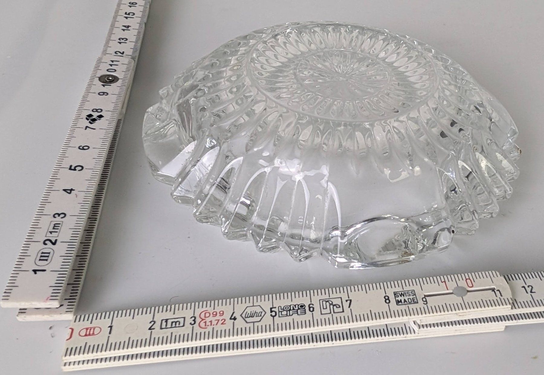 Portacenere: Kristall Aschenbecher Vintage, Durchmesser ca. 14cm – Usato da Zürich venduto da axolottchen 1