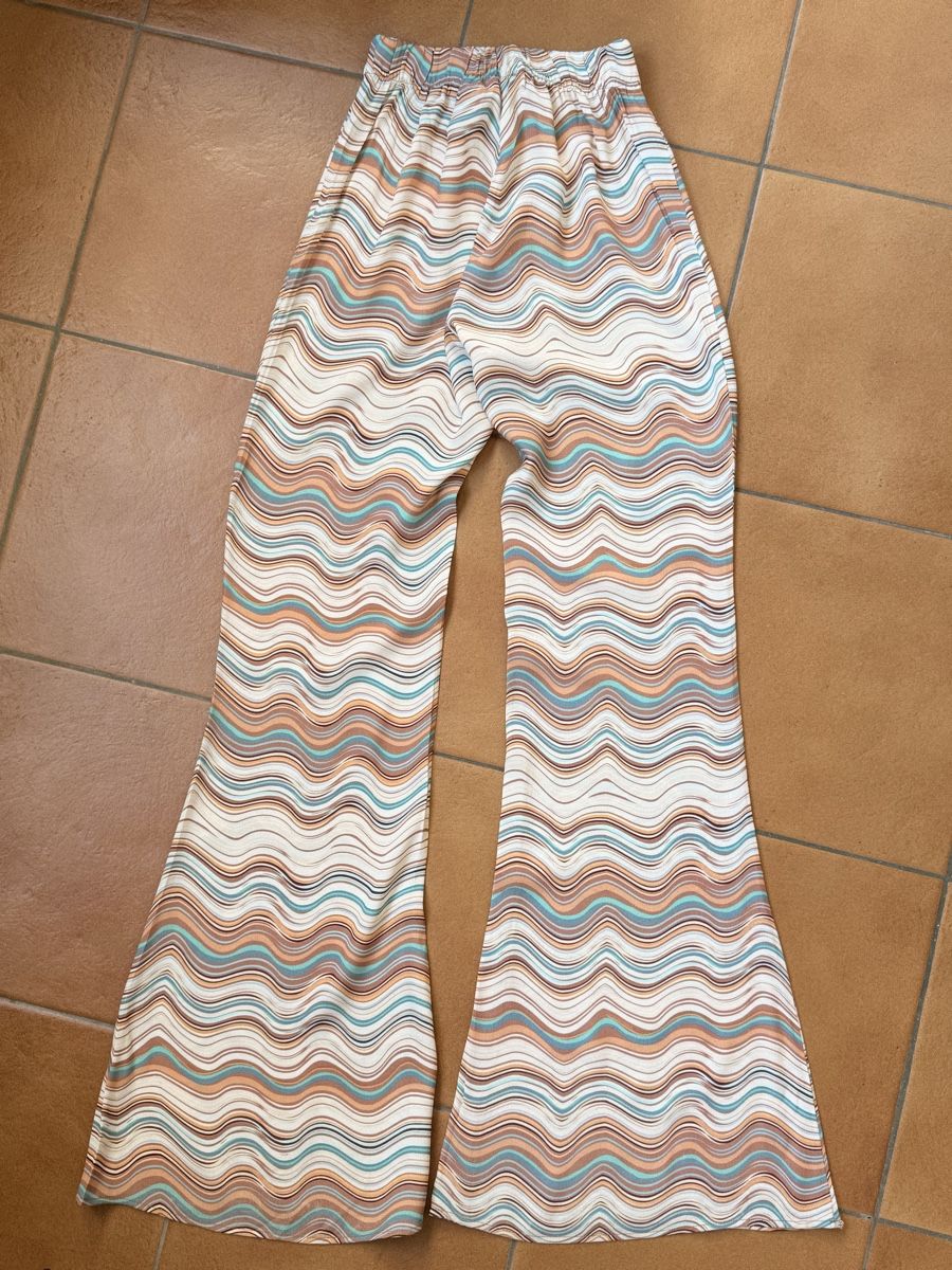Pull&Bear Pantaloni: Pantaloni a zampa Pull&Bear – Nuovo (secondo la descrizione) da Bellinzona venduto da bul_mvy5 3