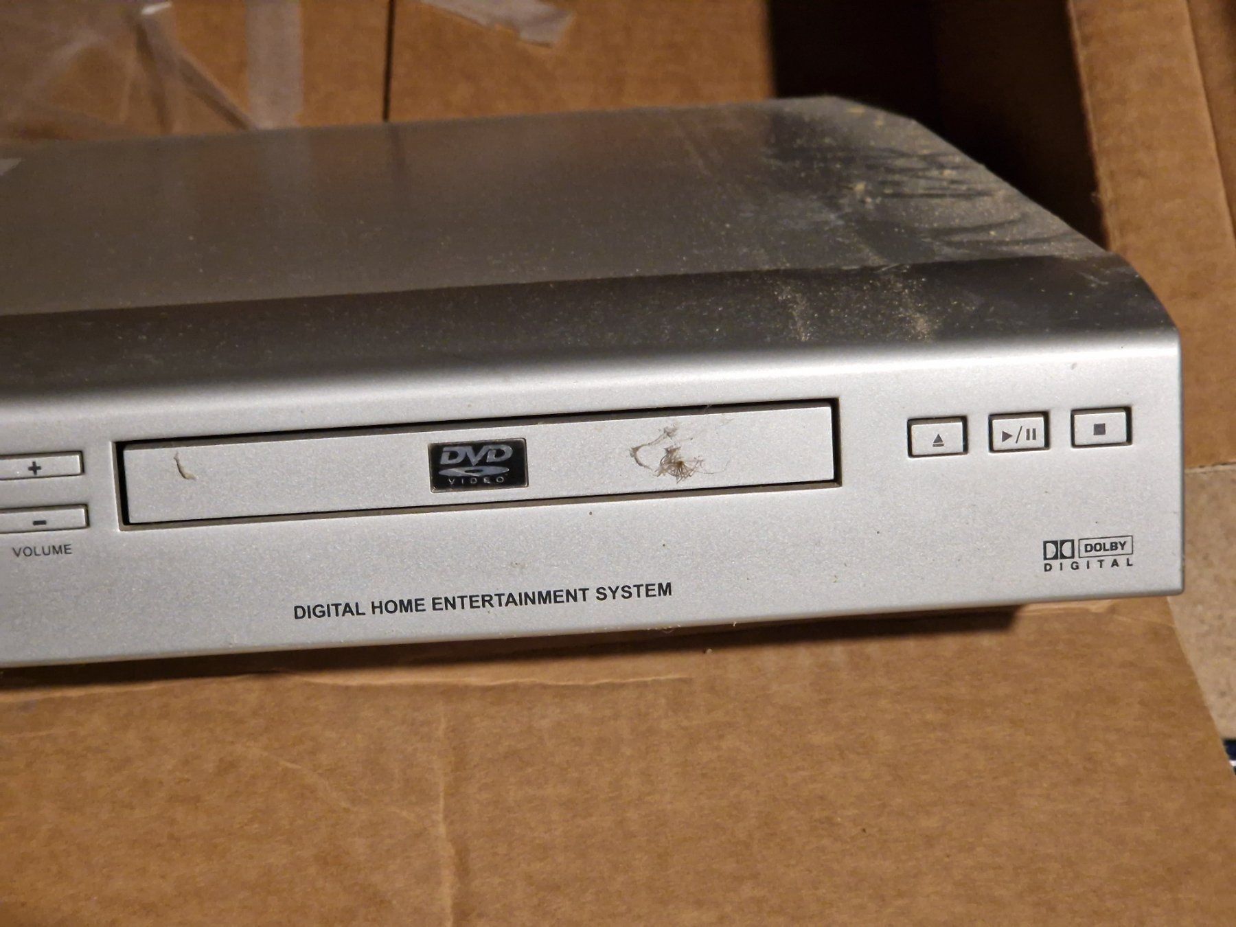 Tous les DVDs: DVD player 5.1 – D'occasion à Corcelles NE par dan_y7zm 2