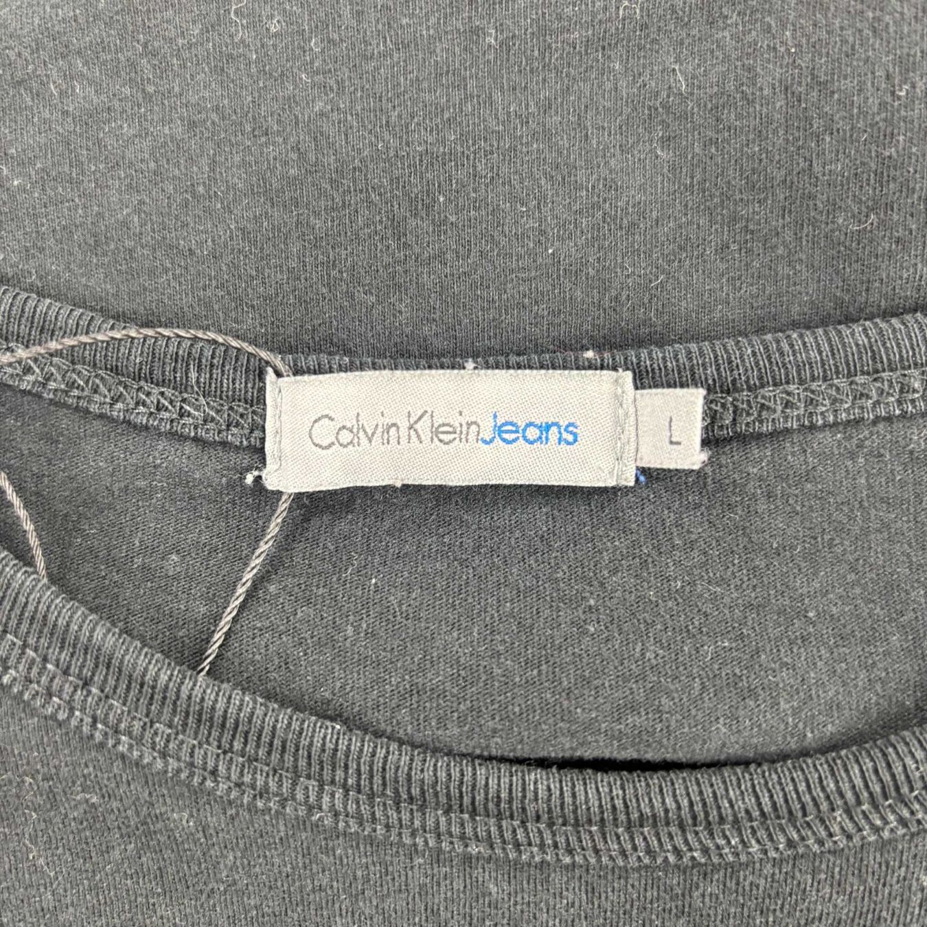 Calvin Klein T-Shirts: Calvin Klein T-Shirt Grösse L MYSECONDHAND – Neu (gemäss Beschreibung) aus Bülach von secondo. 3