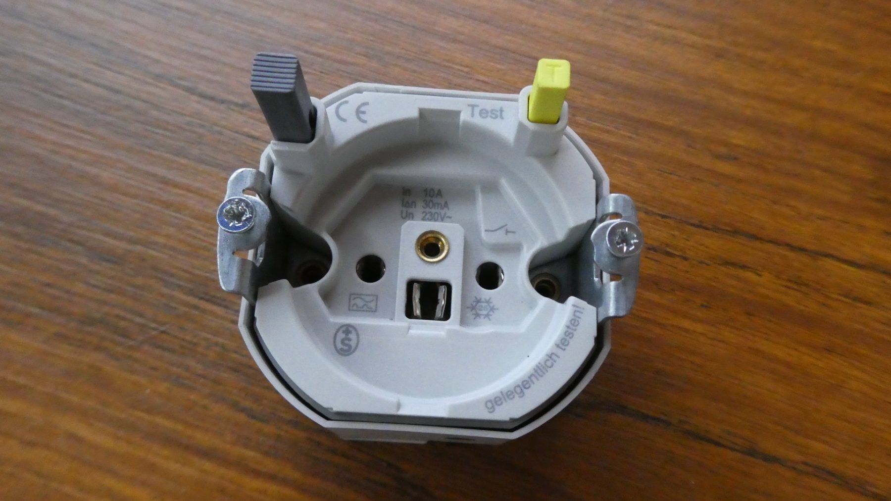 ABB Fiches d'alim.: FI SIDOS ABB S3CH1030 im Aufputz Gehäuse – D'occasion à Lausen par Vectrex1 1
