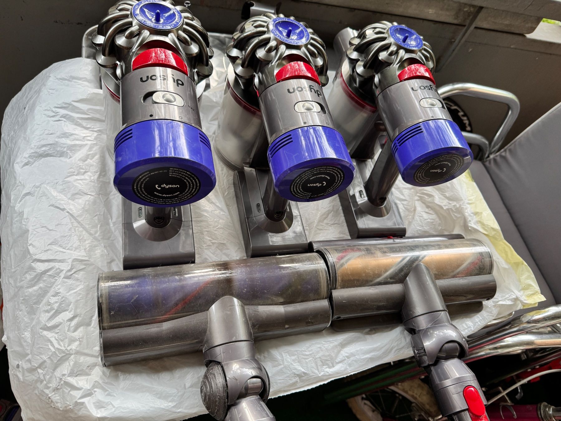 Dyson Aspirateurs & Accessoires: Dyson – D'occasion à Zürich par Cibin 1