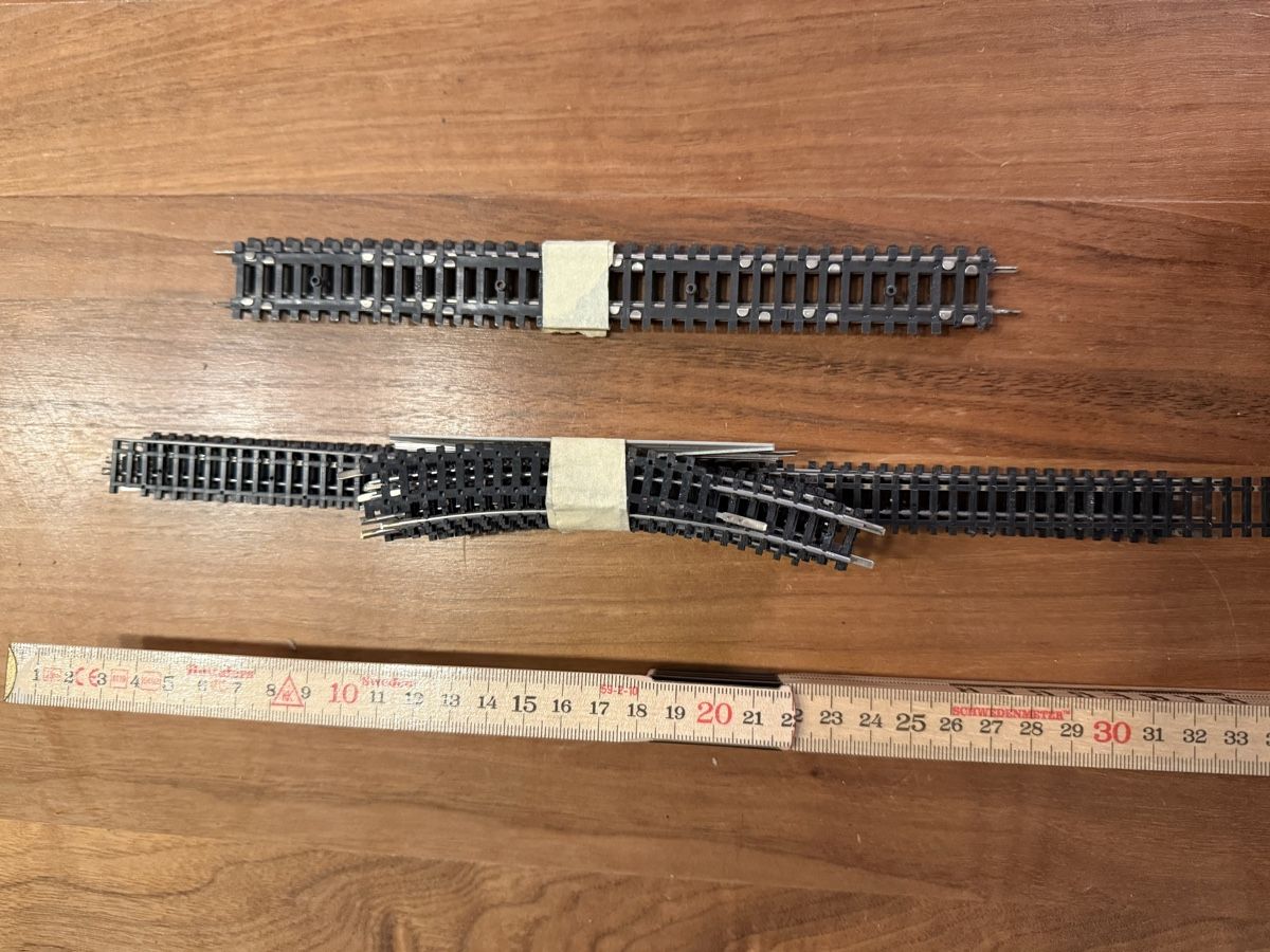 Trix Modelleisenbahnen: Model Train Tracks MiniTrix – Gebraucht aus zürich von skychef 3