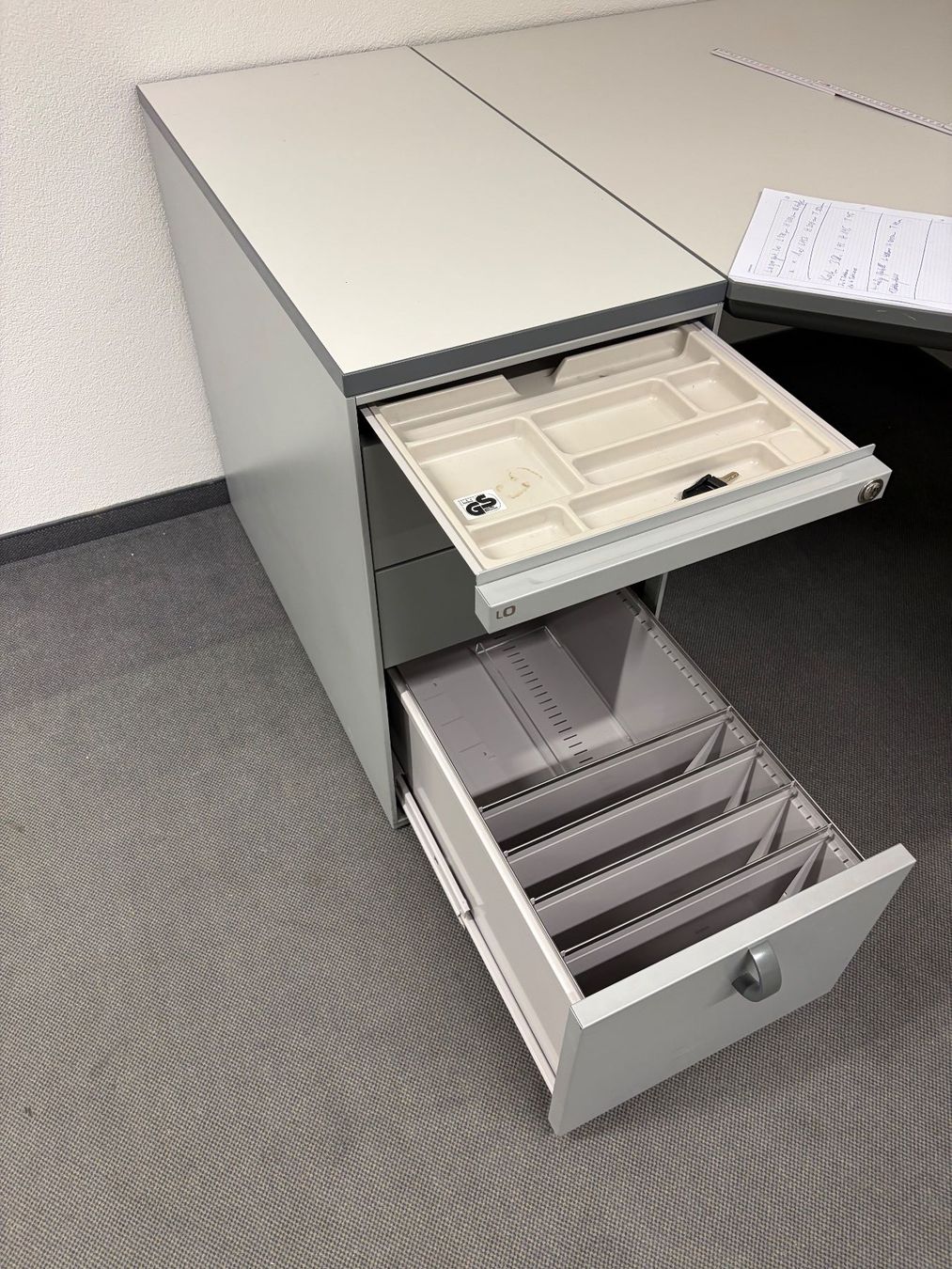 Lista Korpus: Schubladen-Container  Lista grau mit drei Schubladen – Gebraucht aus Zürich von REZ53 2