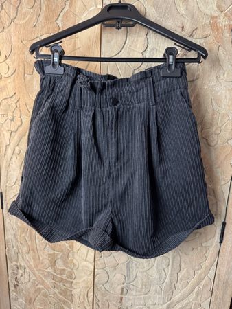 Cordhose Shorts Bermuda Schwarz Rustikal – M