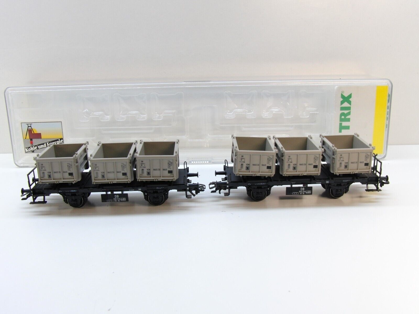 Trix Modellini di ferrovie: Trix 23958 DB Behältertragwagen Set – Nuovo e nell'imballaggio originale da Derendingen venduto da Benfis