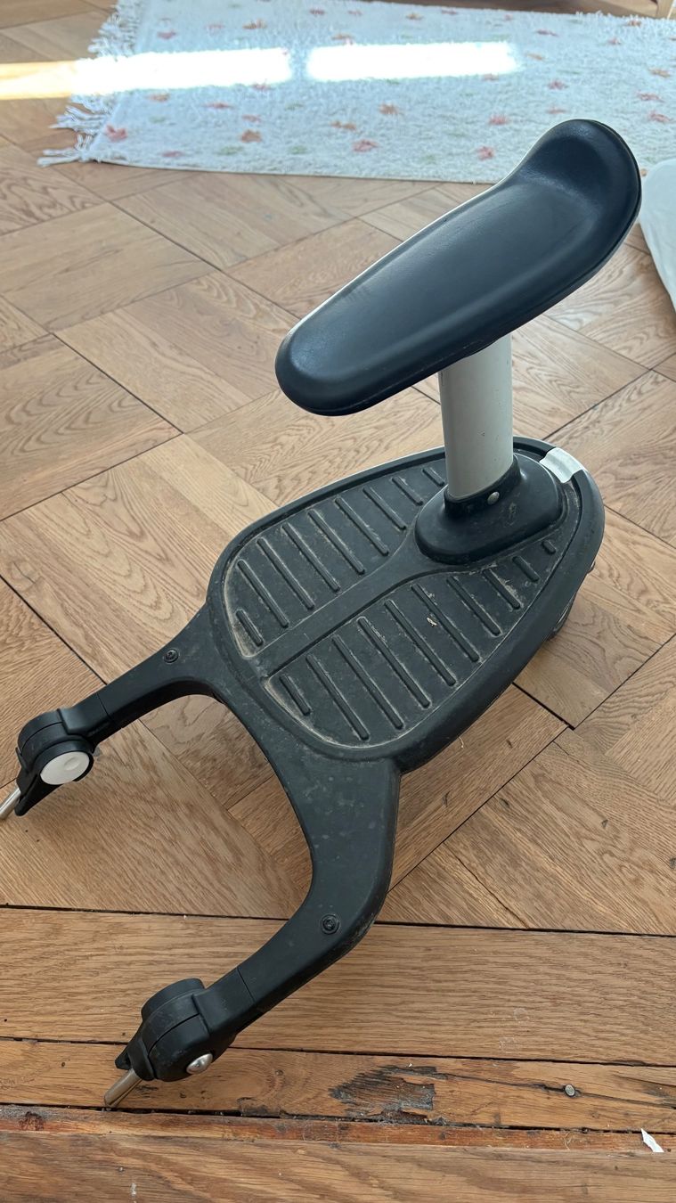 Bugaboo Accessoires pour poussettes: Bugaboo Buggy Board mit Sitz gebraucht – D'occasion à Bern par Sandritaa
