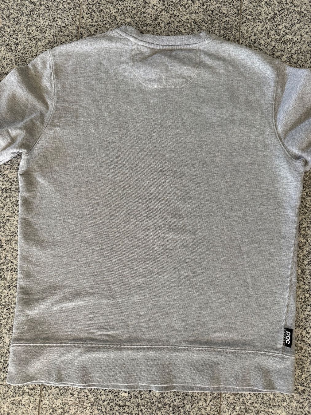 Poc Maglioni & Felpe: POC SWEATSHIRT - GRAU - S – Usato da Unterägeri venduto da Famdre 2