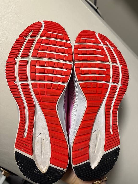 Scarpe da donna: Nike Running Schuh Grösse 41 – Usato da Stettlen venduto da Sim78one 3