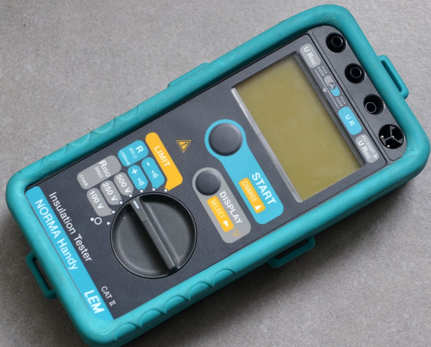 Messen: LEM NORMA Insulation Tester CAT II Testeur d'isolement – Gebraucht aus Collonges von arashee 1