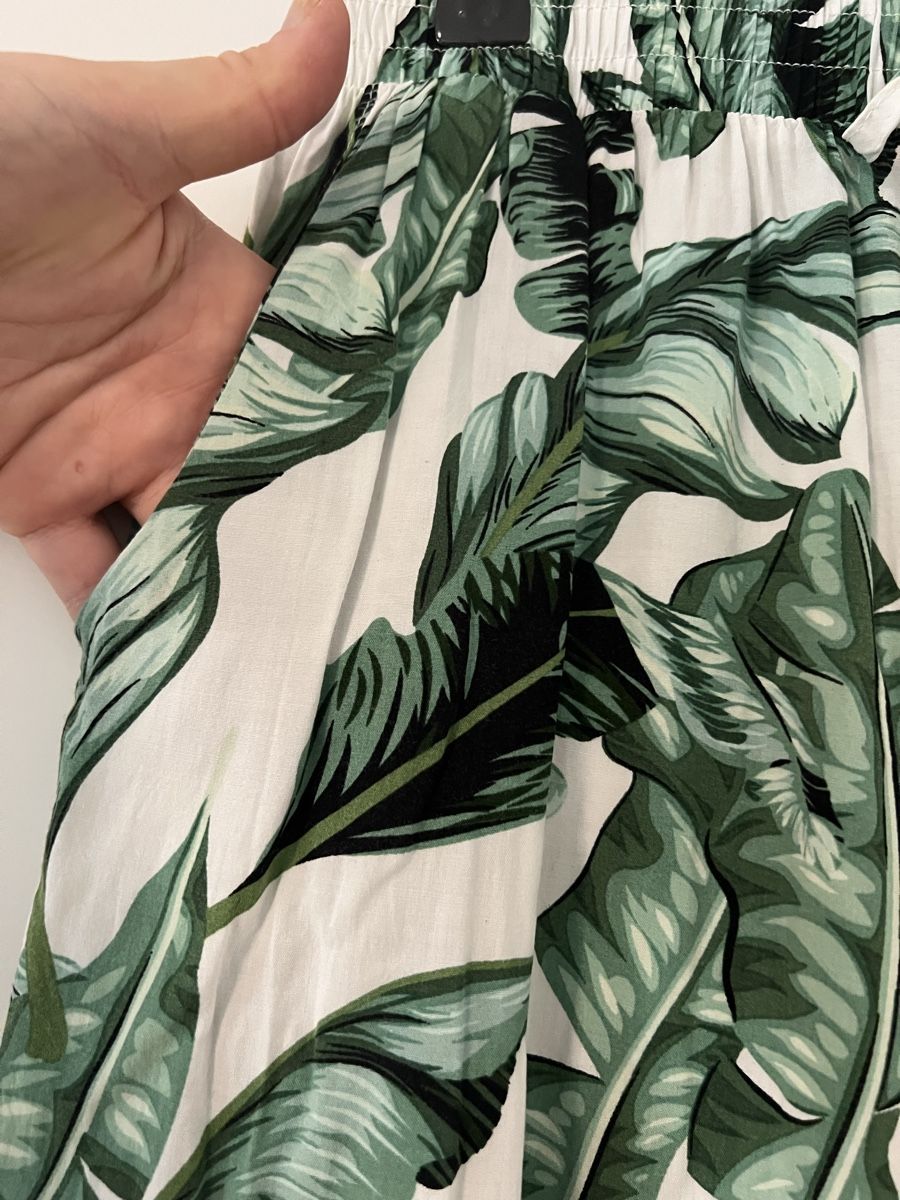 Hosen: Sommerstoffhose mit Blätterprint XL – Gebraucht aus Winterthur von mel_wy 1