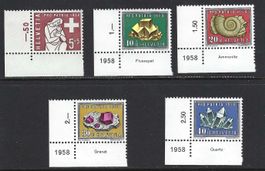Pro Patria 1958 mit Links Ecke Tabs
