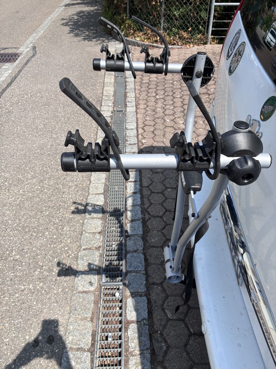 Thule Ersatzteile: Thule Hitch Mounted 2 Bike Rack  – Gebraucht aus Oberwil BL von watericeair