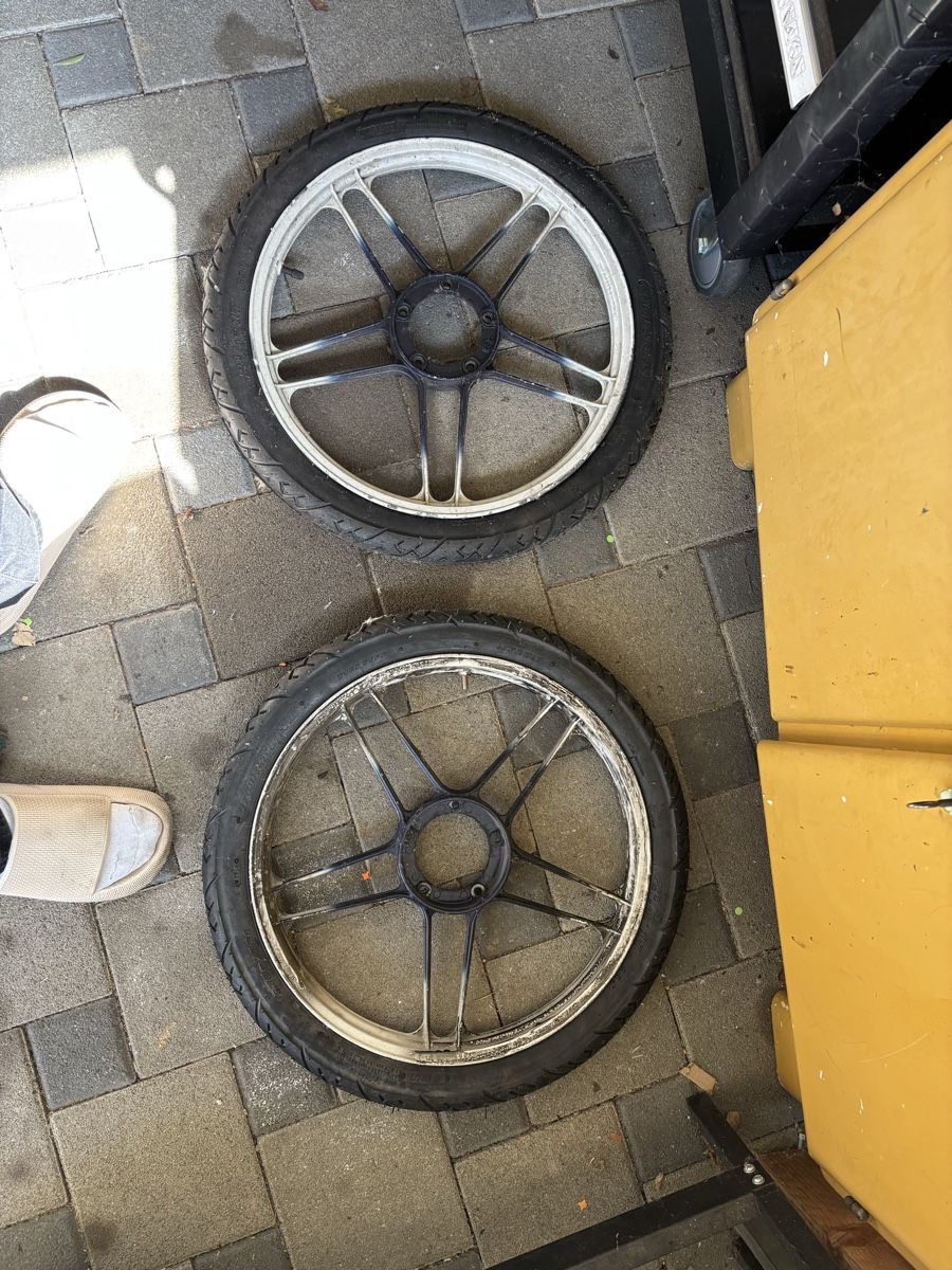 Puch Cerchioni: Gussfelgen 17 Zoll – Usato da Laufen venduto da joe_8shr