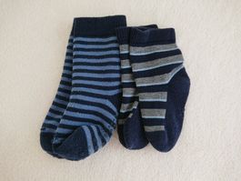 2 Paar Socken Gr. 23-26