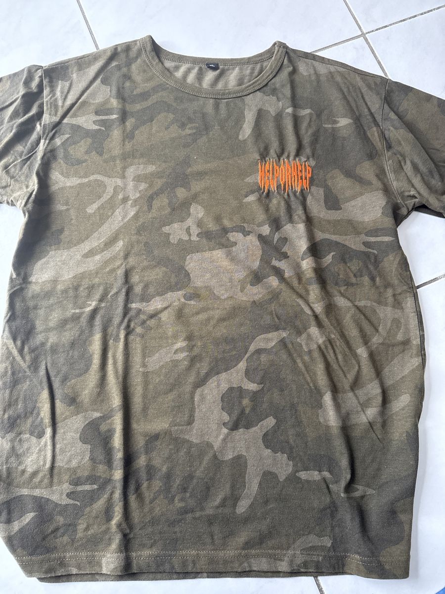 T-shirt: T-Shirt Gr XL – Usato da Zell ZH venduto da Guffos