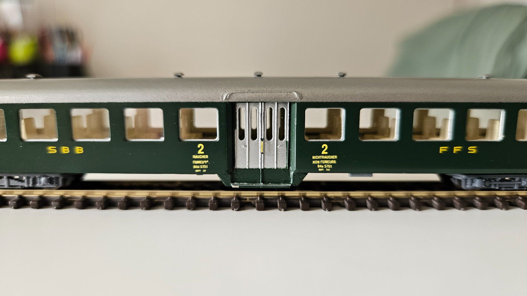 Wabu Modellini di ferrovie: Leichtstahlwagen mit Mitteleinstieg Spur n, Wabu – Usato da Rotkreuz venduto da Rolv.522 8