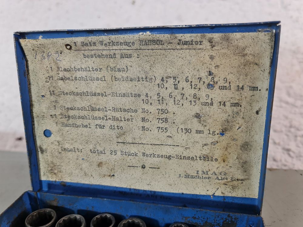 Tous les outils: Antiker Werkzeugkasten Steckschlüssel Ratschensatz Rahsol – D'occasion à Obfelden par Vintagebude 2
