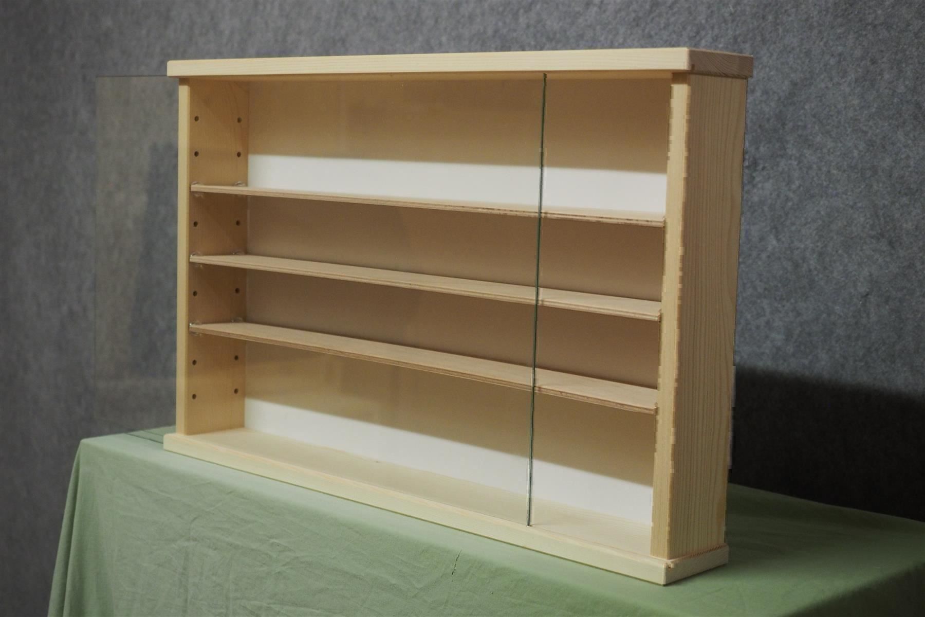 Vitrinen: Vitrine für kleine Modelautos – Neu (gemäss Beschreibung) aus Heimberg von h0realgood 2