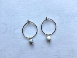 Creolen Sterlingsilber mit Howlith Anhänger