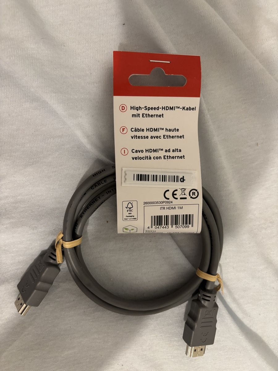 Cavi: Câble HDMI haute vitesse Intertronic – Nuovo e nell'imballaggio originale da Rue venduto da Juliechaillet99 1