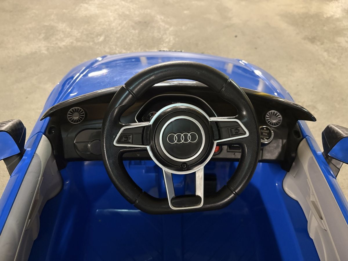 Veicoli per bambini: Audi TTRS Blau Kinder – Usato da Möhlin venduto da Nilo9013 3