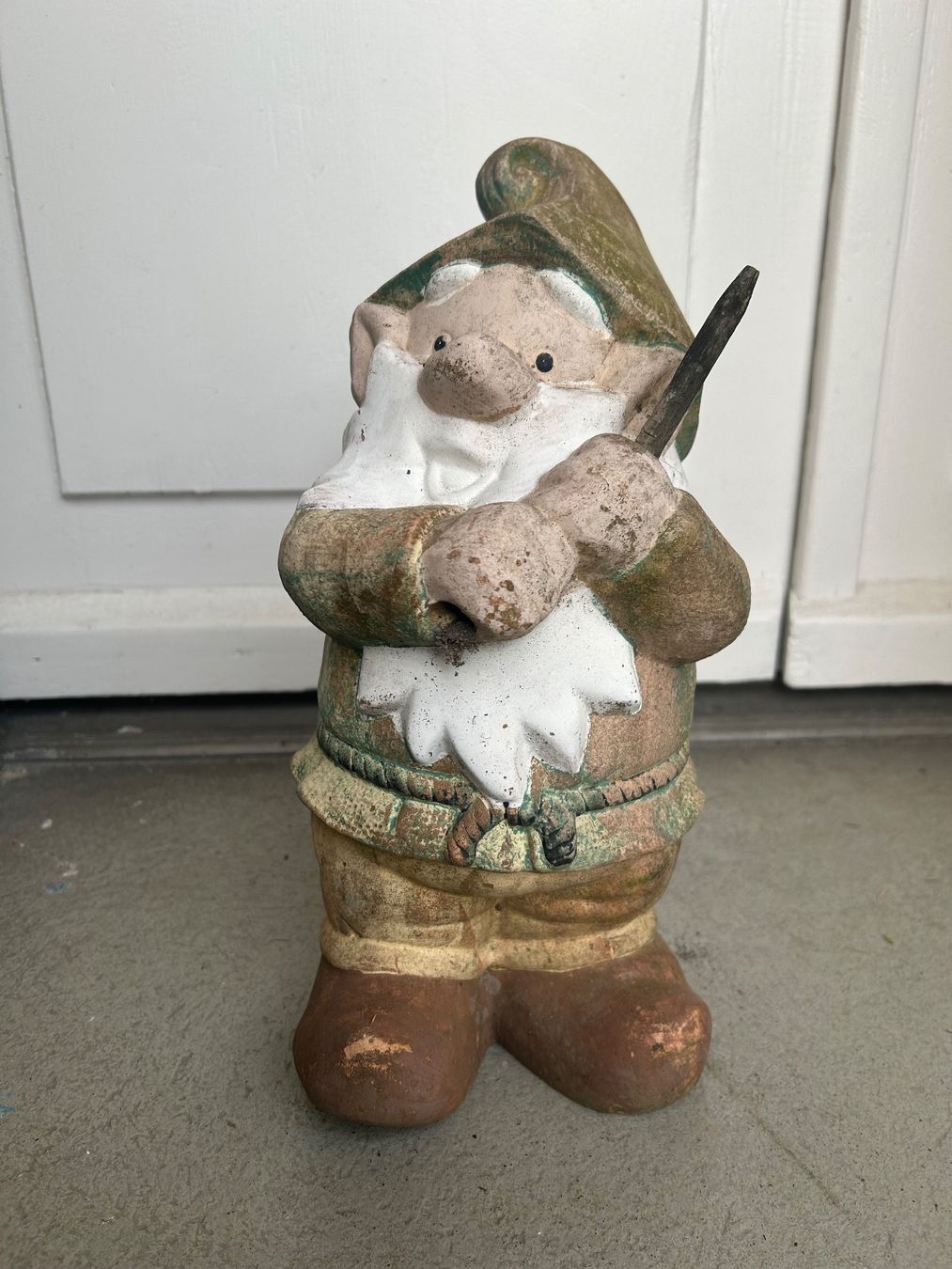 Figuren: Alter, charmanter Gartenzwerg aus Terrakotta – Gebraucht aus Rorschacherberg von Svebe