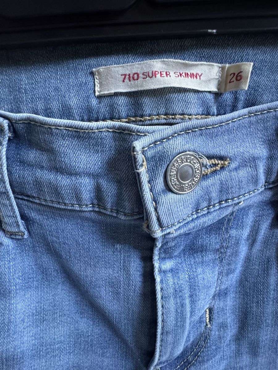 Levi's Jeans: Jeans skinny Levi’s – Usato da Claro venduto da kel_v7dj 2