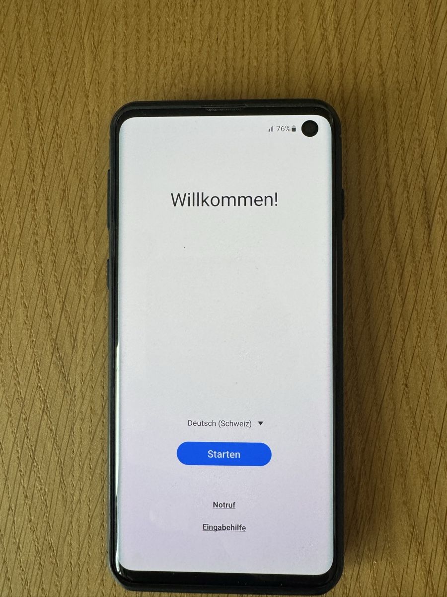 Samsung Handys / Smartphones: Samsung Galaxy S10 mit Hülle – Gebraucht aus Wattwil von Rambooxx