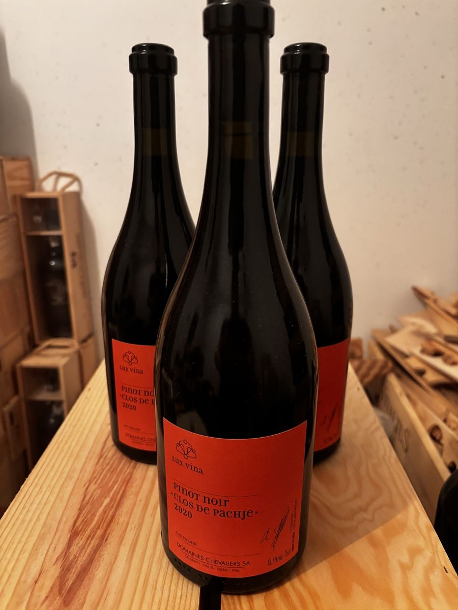 Vino: Pinot noir suisse  – Nuovo (secondo la descrizione) da Niedergesteln venduto da tin_9cny 1