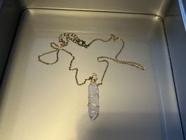 Halskette mit Kristall Anhänger goldfarben neu