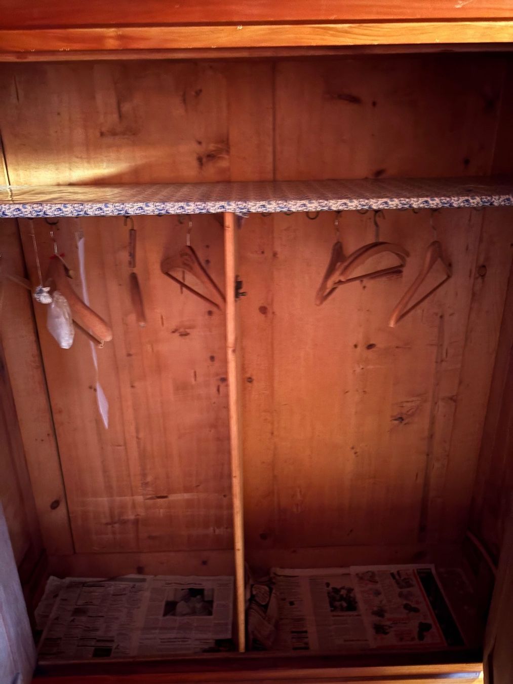 Armadi: Kleiderschrank 2-türig – Usato da Schönholzerswilen venduto da friday-night 1