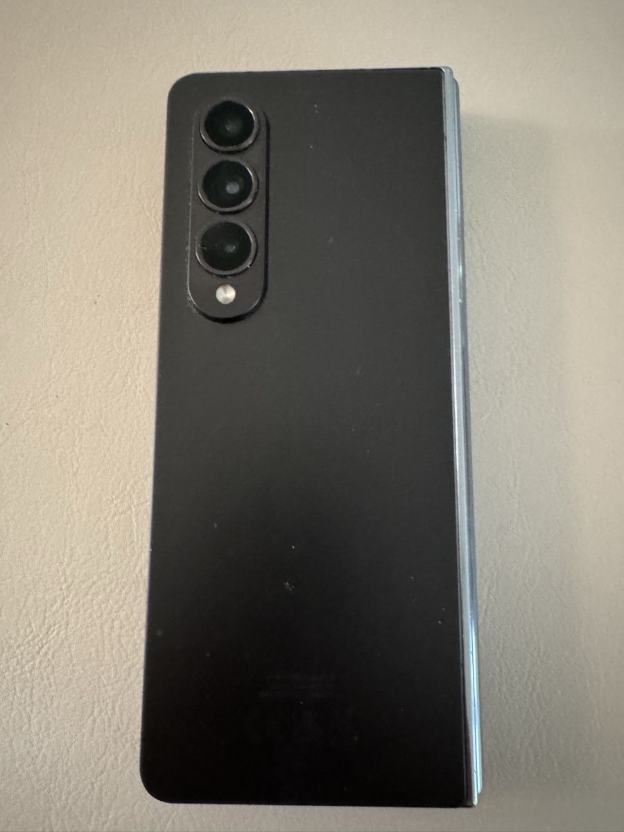 Samsung Portables: Samsung Galaxy Z Fold4 – Défectueux à Adliswil par Busys 2