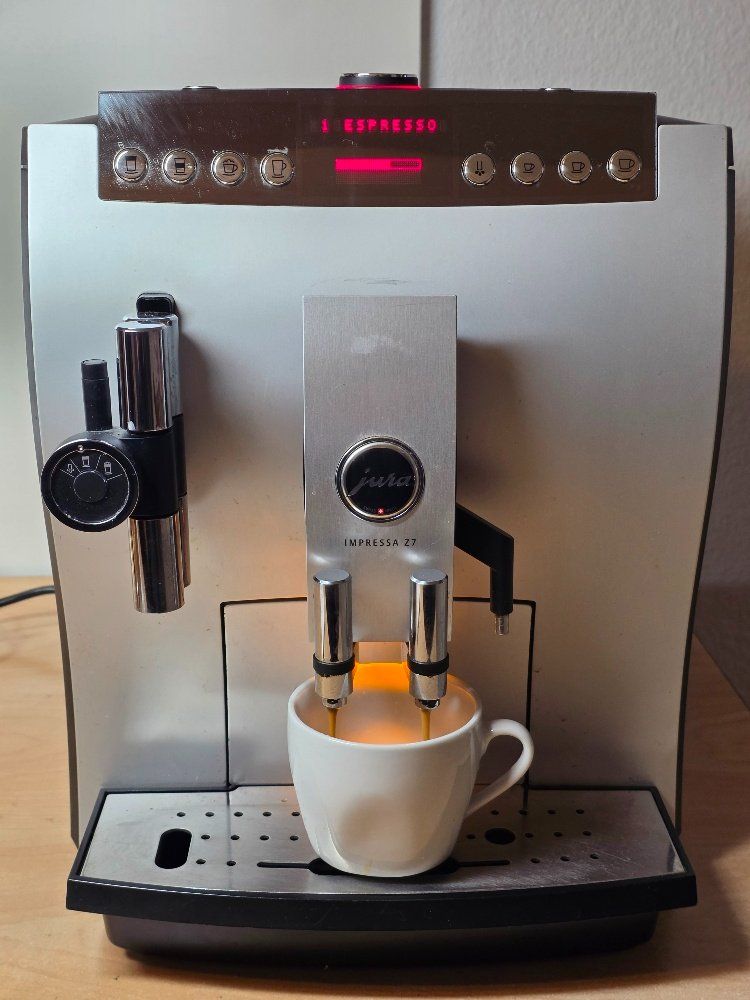 Jura Macchine per caffè & Macchine per espresso: Jura Z7 – Usato da Zürich venduto da mimi_zh 4