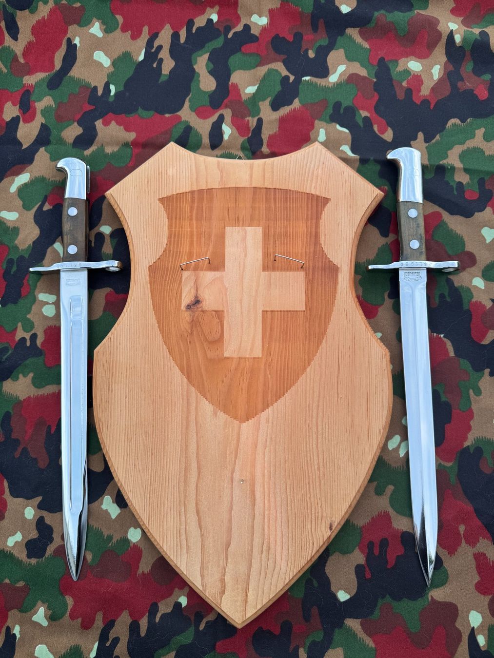 Schweizer Armee Armi bianche: Schild Dolchbajonette – Usato da Winterthur venduto da Winterthur05 1