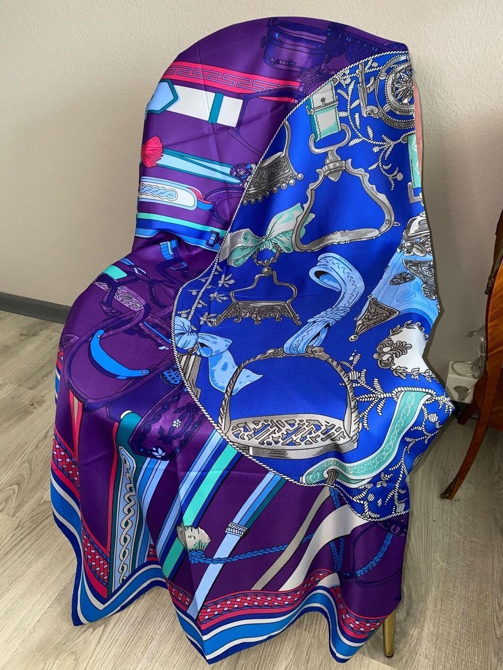 Foulard & Sciarpe: Schal Neu – Nuovo (secondo la descrizione) da Blonay venduto da art_7f87 5